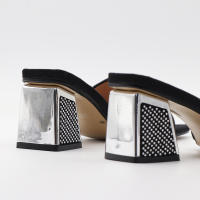 Tacones altos con tiras, tacones gruesos, ropa exterior sencilla y versátil, sandalias y zapatillas de gran tamaño. - details 4