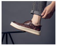 Las nuevas suelas de plataforma para hombre son zapatos de cuero casuales, versátiles y a la moda. - details 17