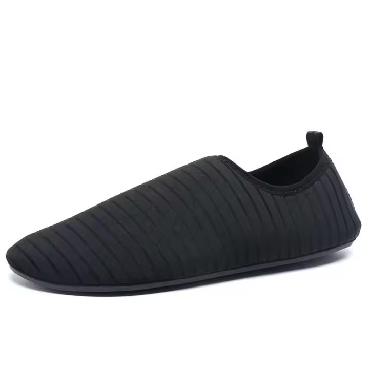 Nuevos zapatos inflables flexibles para caminar sobre el agua, talla 49, zapatos de natación para playa para hombres y mujeres - 1