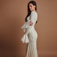 Un nuevo vestido de retales plisado con cuello cuadrado y manga larga de encaje de color liso - details 14