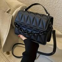 Bolso acolchado elegante para mujer de otoño e invierno, bolso bandolera de gran capacidad y conveniente, bolso de hombro, multifuncional, correa ajustable, cierre magnético seguro, adecuado para salir, ir de compras, viajar y tomar fotos - details 1