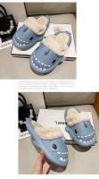 Zapatillas de algodón se pueden usar fuera de casa, zapatos antideslizantes, pantuflas cálidas para mujer, explosión de tiburón, pareja. - details 3