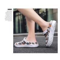 Sandalias ligeras de EVA para hombre, zapatos informales con agujeros, zuecos para amantes del jardín en casa, zapatillas planas de playa al aire libre, talla grande 49 - details 32