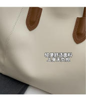 Nuevo bolso de mano de gran capacidad para mujer, bolso informal simple para las axilas, bolso de hombro versátil de moda para viajeros - details 3