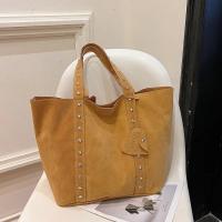 Bolso de mano con remaches para mujer, bolsa de hombro con diseño de nicho, a la moda, para otoño e invierno, 2024 - details 18