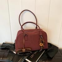 Bolso de mano elegante impermeable con correa ajustable y espacio amplio para uso diario - details 1