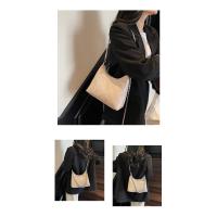 Nueva Textura Rombo Cadena Textura Bolsa Nueva Marea De Las Mujeres De Moda Crossbody Bolsa Ligera De Lujo Bolsa De Hombro - details 19