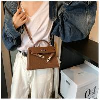 2025 Nueva Marea Retro Moda Pequeño Cuadrado Moda Hombro Bolsa Crossbody - details 6