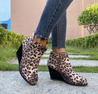 Nuevos zapatos de mujer de otoño con estampado de leopardo, tacón alto, botas Martin con tacón de cuña - details 9