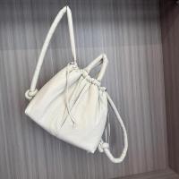 Hombro acolchado para mujer, mochila informal de nailon suave, bolso con cordón simple de gran capacidad - details 7