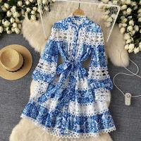 Minivestido ajustado con agujeros y manga acampanada para mujer, minivestido con estampado ral, cuello levantado, con cordones y cintura alta - details 30