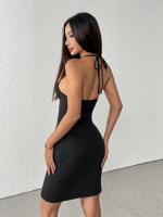 Vestido de mujer con tirantes al aire libre y falda corta de cintura alta - details 2