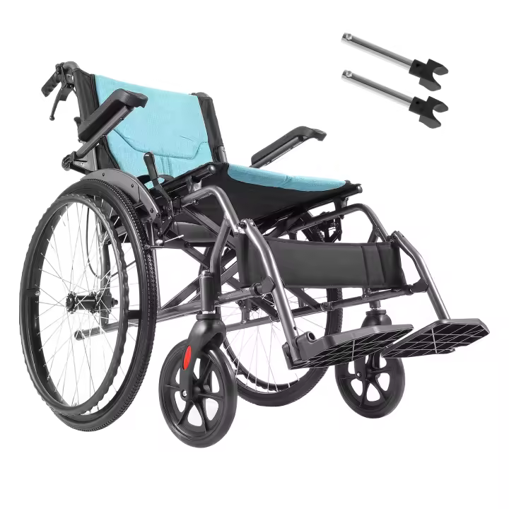 SucceBuy Silla de ruedas ultraligera de 18 pulgadas, aleación de aluminio duradera, portátil con brazos abatibles hacia atrás, reposapiés ajustables de 3 posiciones, capacidad de 250 libras, cómoda para personas mayores y discapacitadas - 1