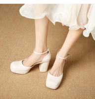 Zapatos de tacón grueso con una tira de moda de nuevo estilo - details 13