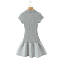 Vestido de tenis de punto americano nuevo de otoño para mujer, vestido corto de manga corta con cuello de solapa, mini vestido gris ajustado para mujer - details 1