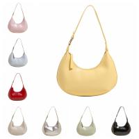 Bandolera de cuero de Pu de Color sólido, bolso Hobo de gran capacidad con forma de luna para mujer, bolso Hobo de estilo coreano para chica - details 1