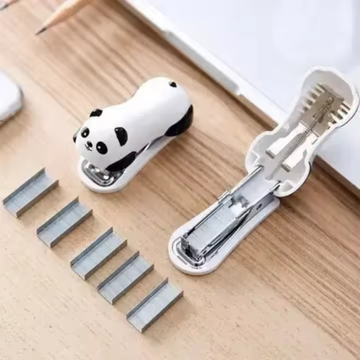 1 juego de grapadoras panda mini grapadoras adaptativas agujas dibujos animados - 1