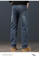 Jeans de Pierna Recta y Cintura Alta para Hombres en Invierno Ajuste Suelto, Largo y Cálido con Tirantes Elásticos Pantalones Cortos de Moda para Hombres Mayores - details 16