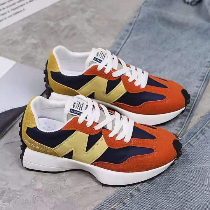 2025 Primavera/Verano cintura pequeña para hombres y mujeres, nuevos zapatos deportivos casuales rojos de Internet, zapatos de suela gruesa - 1