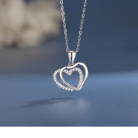 Collar de doble corazón de plata esterlina 925 versión coreana de verano para mujer colgante de amor con incrustaciones de diamantes cadena simple de clavícula de temperamento de alta gama - details 0
