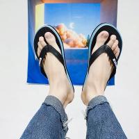 Nuevas chanclas para hombre 2025 verano simple antideslizante chanclas para hombre de gama alta versátiles playa zapatillas frescas. - details 7