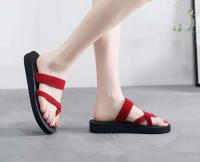 Zapatillas de mujer a la moda, zapatos ligeros y frescos para exteriores, chanclas planas antideslizantes negras, sandalias básicas para el hogar - details 2