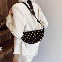 Bolso cruzado con remaches de Metal a la moda, bolso de hombro Y2k de estilo Punk hueco, bolso para axila para chica picante y dulce, diario - details 11