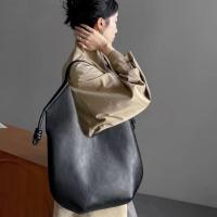 Bolso de nicho minimalista tote high sense 2025 verano nuevo gran capacidad de viaje hombro axila bolsa grande - details 5