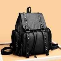 Mochila De Cuero lavado con remaches de moda, mochila de viaje informal de cuero suave de PU retro, mochila de gran capacidad - details 18