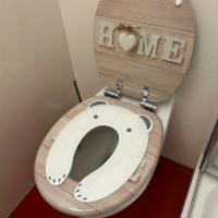 Asiento De Inodoro Plegable Para Viajes Con Diseño De Oso Para Niños Asiento De Entrenamiento Toilette Con Almohadilla Antideslizante Y Material PP - details 2