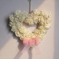 Corona Artificial de rosas románticas y creativas, elegante colgante para el Día de San Valentín, guirnalda de corazón de amor hecha a mano para aniversario - details 1