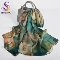 BYSIFA 4 momme Bufanda larga de seda 100% para mujer Elegante diseño de flor de magelia rosa púrpura Gasa de verano Mantón de protección solar ultralargo Envolturas de playa para cubrir con embalaje de regalo - details 16
