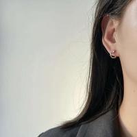 Asistente - Pendientes de plata de ley con forma de corazón, simples pero hermosos, perforaciones redondas, joyas con hebillas para las orejas - details 4