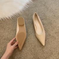 Nuevos zapatos de abuela de cuero suave con tacón bajo y punta estrecha de primavera - details 16
