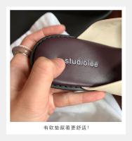 Zapatillas de las mujeres de verano pliegues retorcido fondo plano exterior desgaste sandalias versátil cabeza cuadrada nube media arrastre - details 5