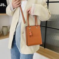 Textura de la moda de las mujeres portátil pequeña bolsa cuadrada versátil letra personalizada bolsa de mensajero nueva bolsa de mano vertical mujeres - details 6