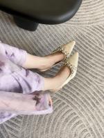 Cadena de diamantes de imitación tacones altos nuevo temperamento puntiagudo bolsa de banquete francés sandalias de cabeza zapatos individuales vacíos - details 11