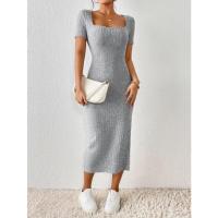 Vestido midi de punto con cuello cuadrado, sin mangas, con abertura y mangas cortas, versátil para todas las estaciones, vestido de mujer. - details 2