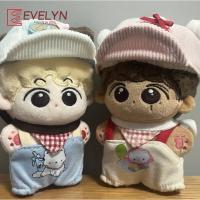 Evelyn (muñeca) 10cm Mini ropa de muñeca de peluche traje de juguete de peluche ropa de regalo amor y espacio profundo sombrero babero pantalones con tirantes - details 3