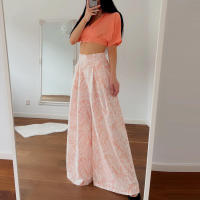 Conjunto de moda de otoño con camisa de cuello en V y pantalones anchos estampados - details 7