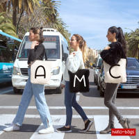 Hello-Bags. Bolso tote bag con cremallera, forro y bolsillo interior. Exterior: Algodón 100%. Incluye sobre kraft de regalo. Modelo C. Color: Crudo / Negro. Medidas: 37x38 cm. - details 0