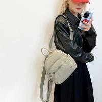 Mochila portátil de nailon para mujer, mochila informal multibolsillos ligera de Color sólido con asa impermeable - details 4
