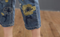 Pantalones de mezclilla grande con estampado floral para mujer moda verano 2023 pantalones casuales bordados elásticos vintage de talla grande lavado a mano material exterior denim - details 12