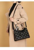 Bolso de mujer nuevo, ligero, de lujo, versátil, con relieve de color sólido. - details 9