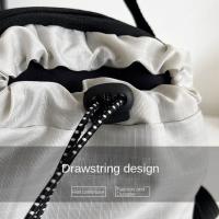 Bolso de hombro con cordón de nailon, bolso cruzado ligero de estilo coreano para mujer, bolso de cubo de gran capacidad con correa ajustable - details 30
