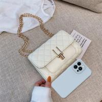 Elegante bolso de hombro de mujer acolchado en PU. Mini bolso cruzado con cremallera magnética. Ideal para desplazamientos diarios - details 2