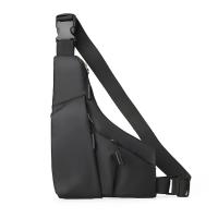 Bolso de pecho ajustable antirrobo para hombre Bolsa de cuero de ocio en forma de triángulo, tarjetero cruzado, bolso bandolera deportivo para ciclismo y montar - details 0