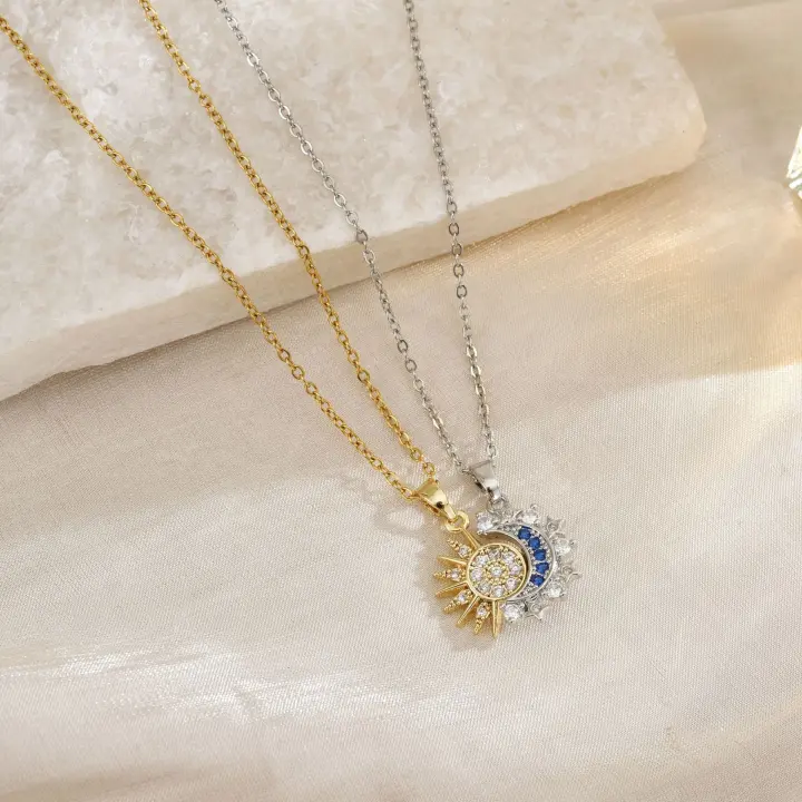 Conjunto magnético de sol y luna, collar de 2 piezas con luz de sol y luna, anillo de regalo, collar de sol dorado, collar de luna plateado, joyería a juego para pareja, regalo de joyería cósmica para ella, regalo moderno para el me - 1
