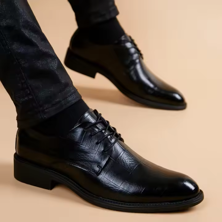 Primavera 2025 Polo casual británico para hombre con altura aumentada - 1