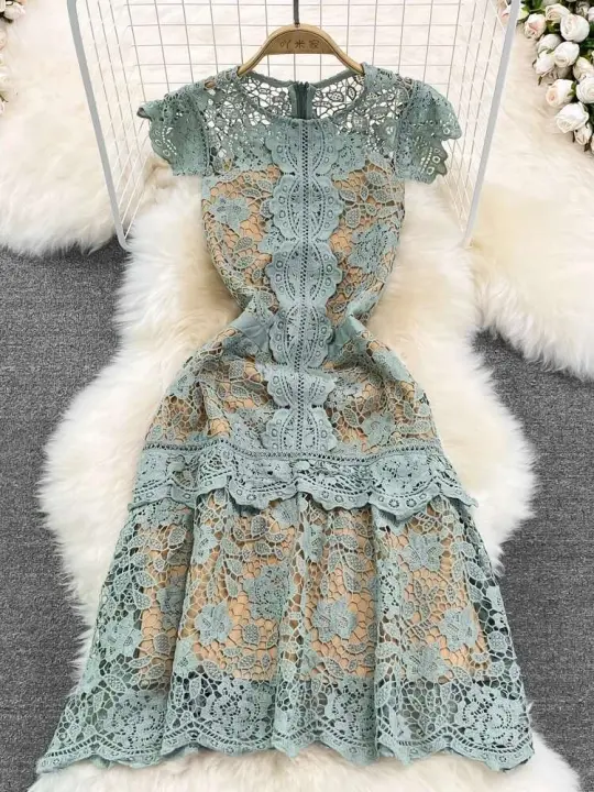 Novedad de verano, estilo Vintage palaciego, cuello redondo, mangas voladoras, gancho wer Hollow A-e, vestido de mujer con temperamento a media pantorrilla para mujer - 1